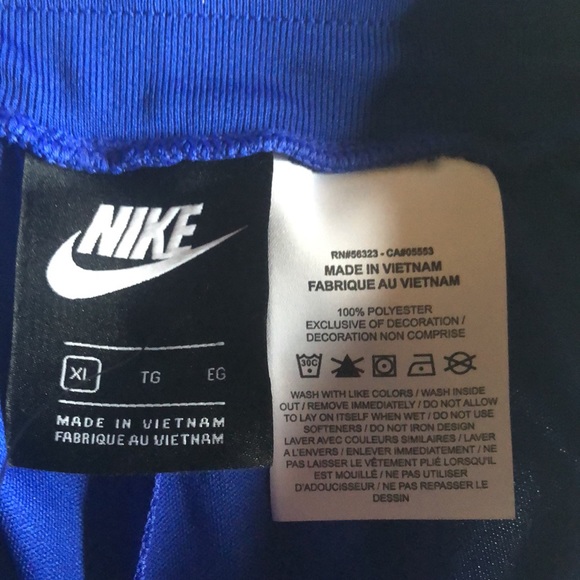 Nike - Picture 7 of 8